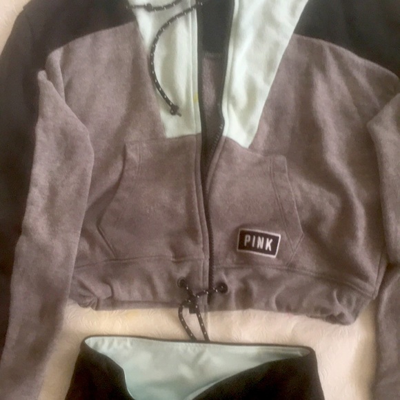 VICTORIA SECRET PINK TRACKSUIT. Cropped Long Sleeve Hoodie & Leggings SET - Picture 9 of 16